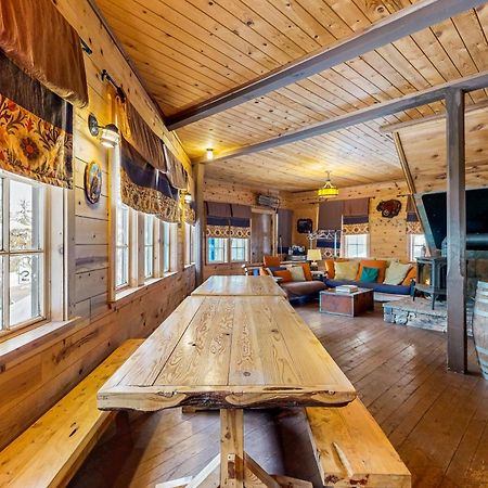 Flying Stag: Main Lodge Говермент Кэмп Экстерьер фото